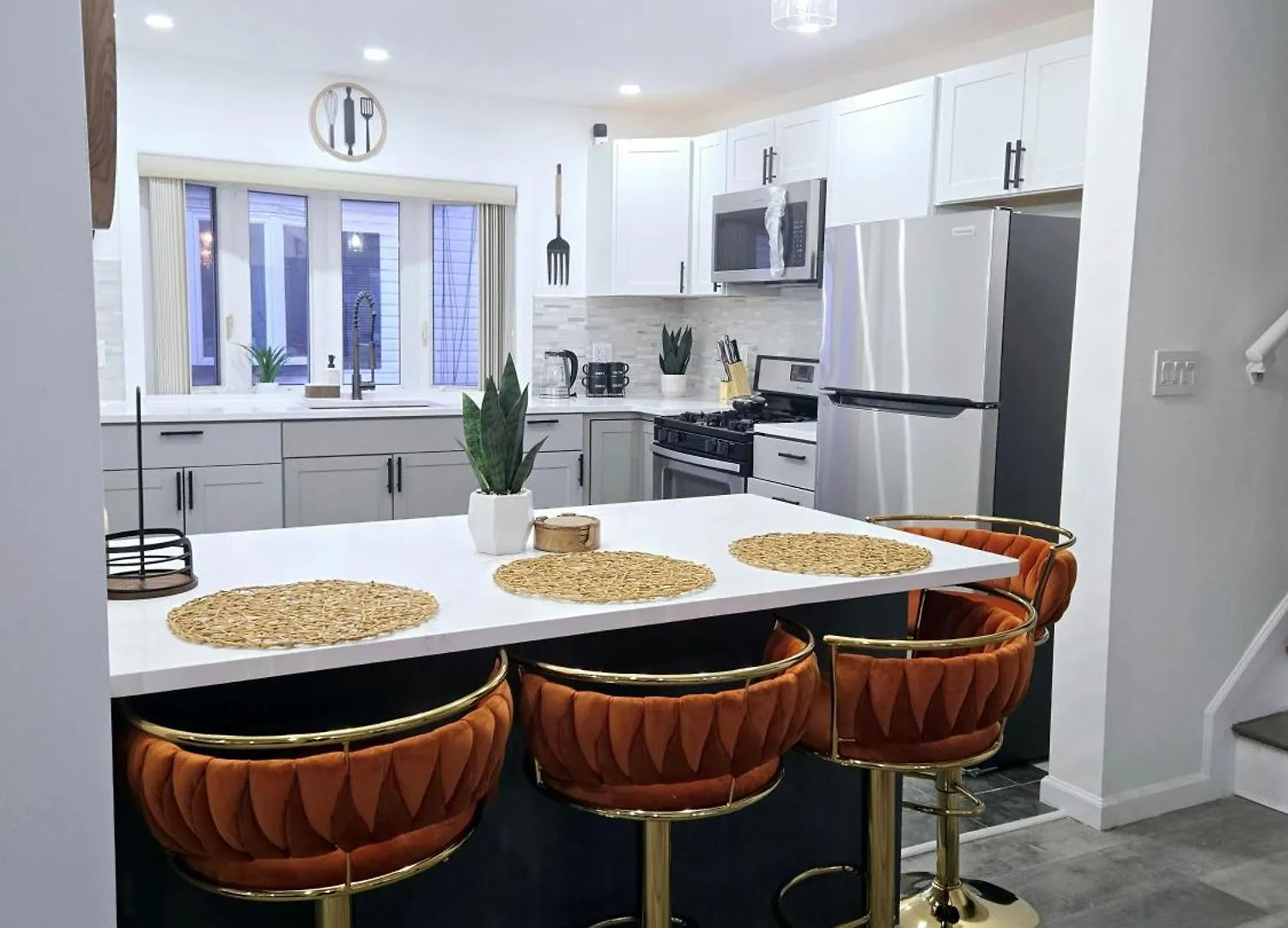 Ally'S Home Away New York United States