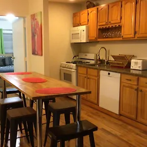 Brownstone Living Appartamento