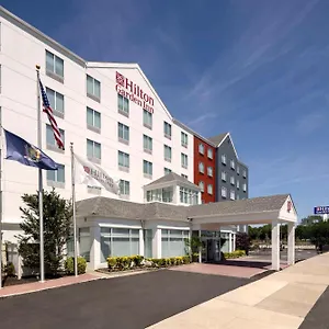 Hilton Garden Queens/jfk מלון